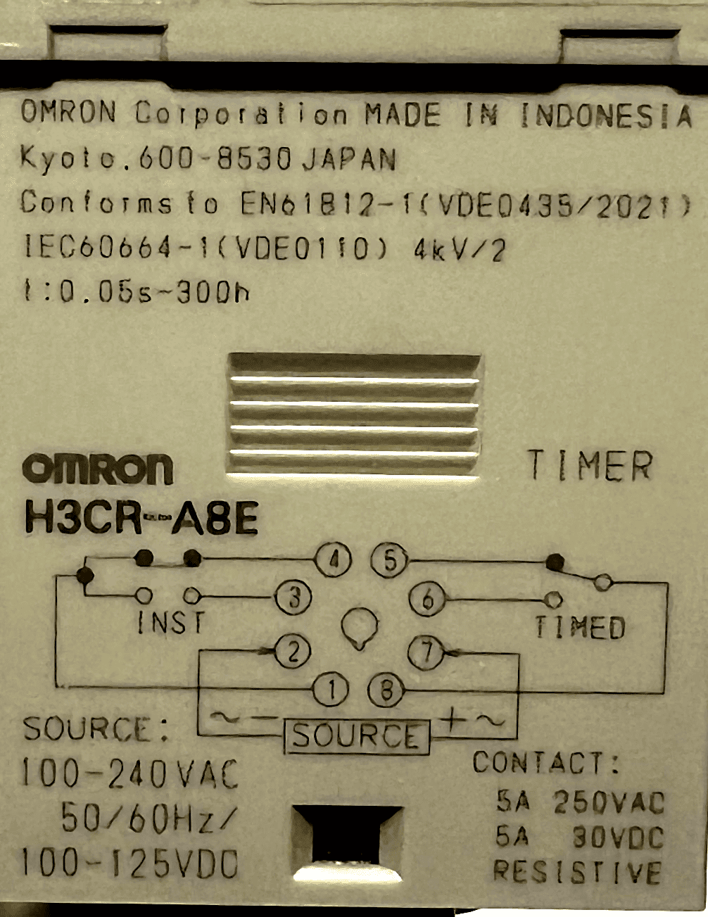 OMRON H3CR-A8E TMER RELAY 06718HI thumbnail
