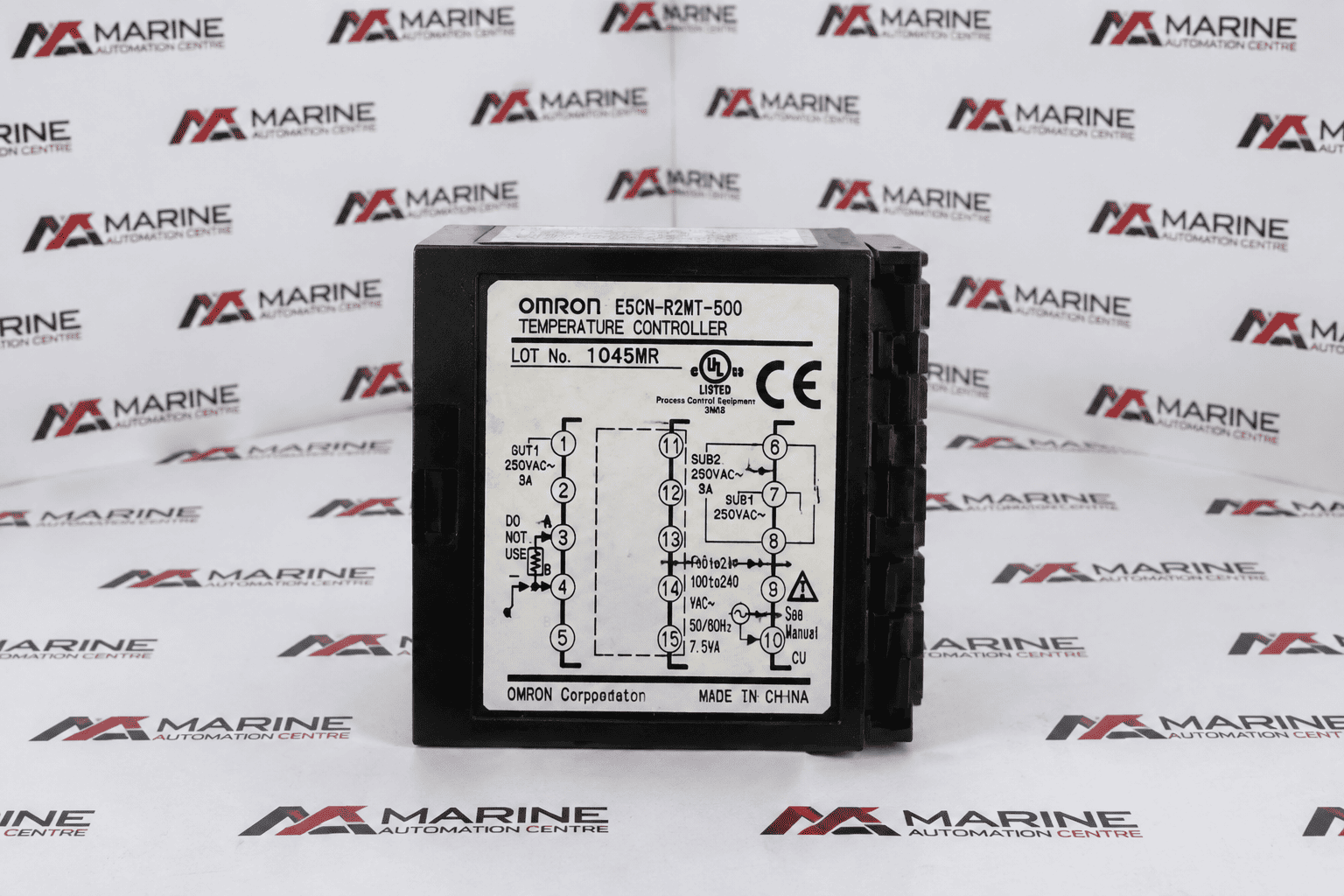 Omron Digital Temperature / Process Controller E5CN-R2MT-500 thumbnail