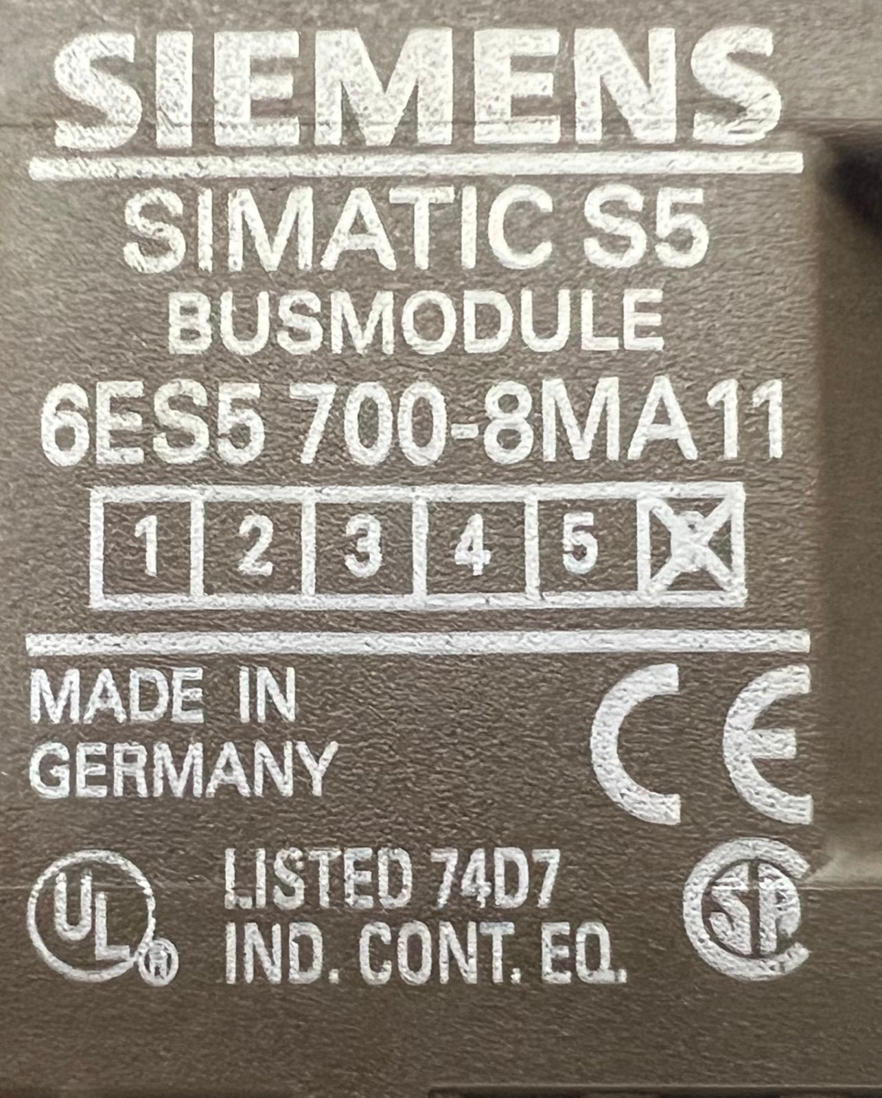 Siemens 6es5 700-8ma11 Bus Module C-k8d89959 thumbnail